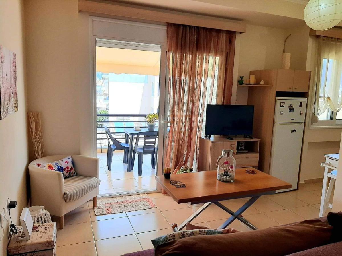 Central Square Appartment With Panoramic View Каламата Екстер'єр фото