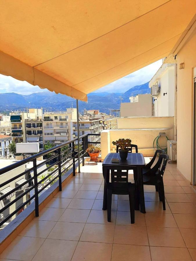 Central Square Appartment With Panoramic View Каламата Екстер'єр фото